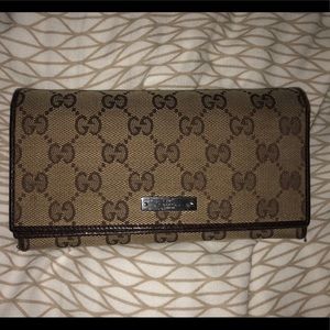 Authentic Gucci wallet